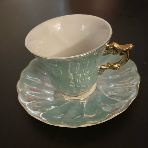 Beautiful Demitasse Tea cup and Saucer - Picture 1 of 8